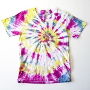 Rainbow Swirl Tie Dye Short Sleeve Tee Shirt T-Shirt Small Purple Yellow Blue